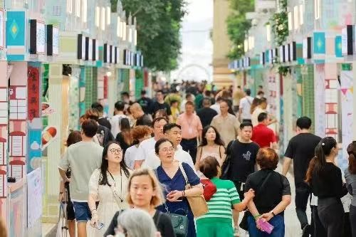 图为嘉年华活动现场。（澳门特区旅游局供图）
